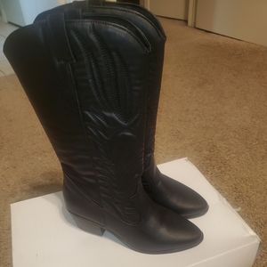 Black cowboy boots